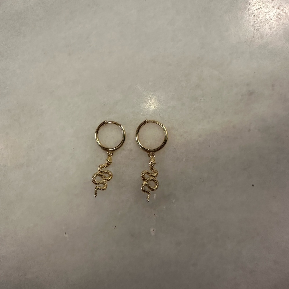 Gold Minimalist Hoop Earrings Modern Design